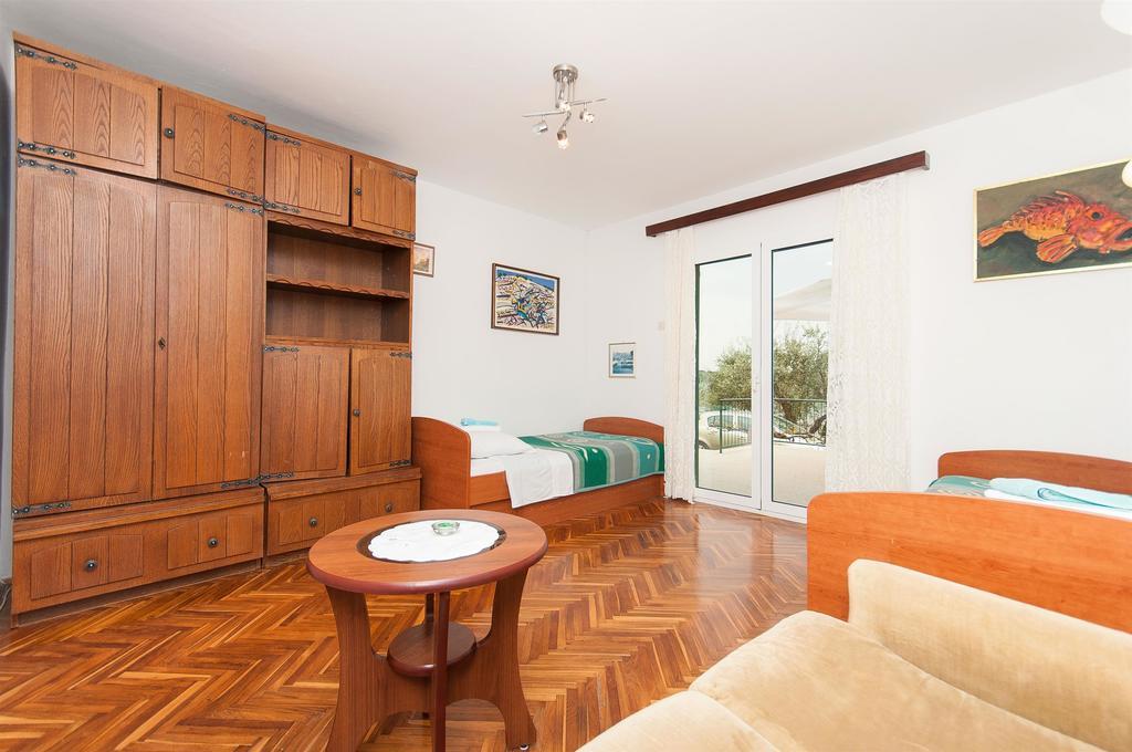 Apartments Milka Vodice Ngoại thất bức ảnh