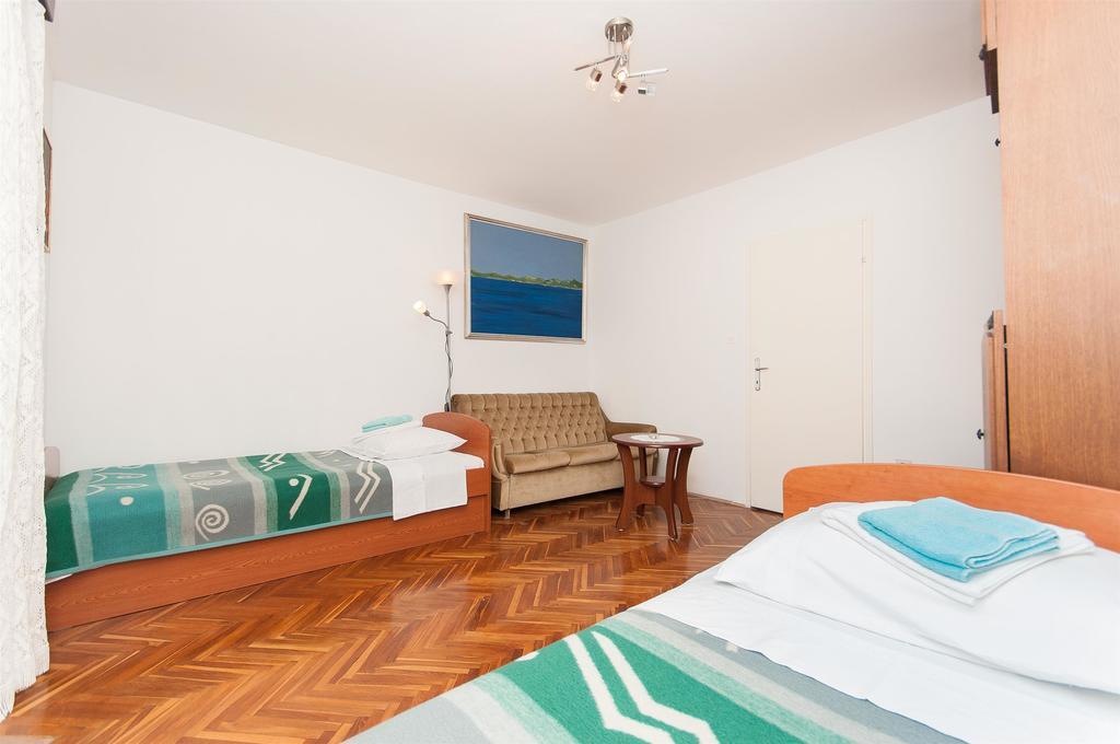 Apartments Milka Vodice Ngoại thất bức ảnh