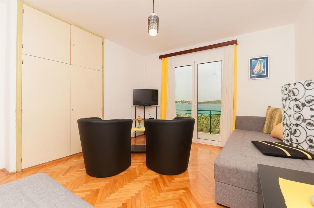 Apartments Milka Vodice Ngoại thất bức ảnh